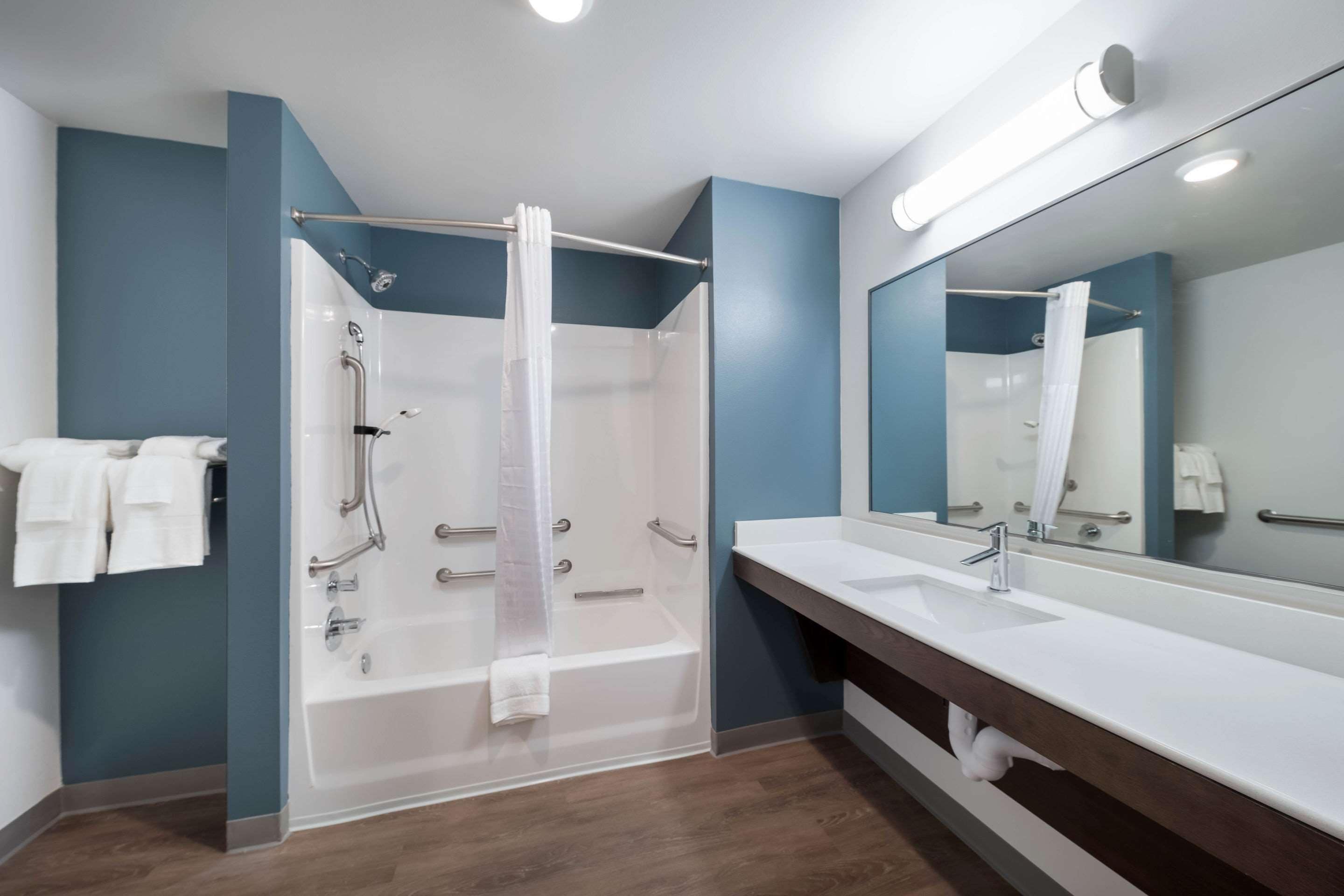 Free toiletries, towels