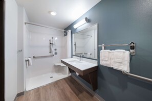 Free toiletries, towels
