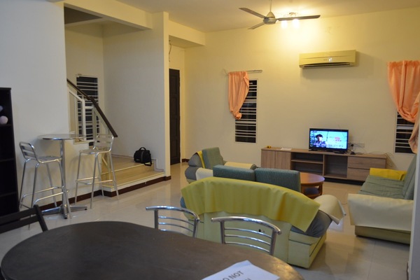 Semi detached house at Puchong