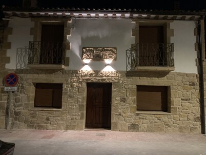 Casa Miralrio for 8 people