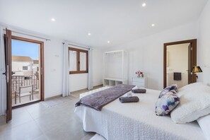 5 slaapkamers, een kluis op de kamer, een strijkplank/strijkijzer