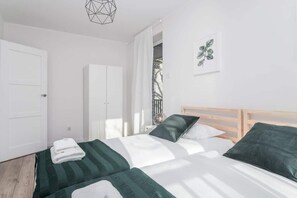 3 Schlafzimmer, Bügeleisen/Bügelbrett, WLAN, Bettwäsche