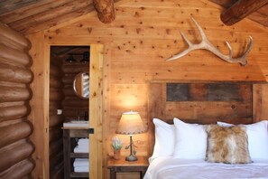 Traditional Cabin | Free WiFi, bed sheets - Elkhorn Cabins And Inn (West Yellowstone)