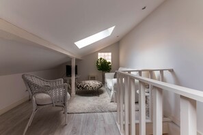 Télévision, Netflix, lecteur de DVD, services de streaming