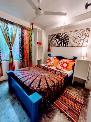 Chambre, 1 lit double, non-fumeurs, salle de bains commune | Literie hypoallergénique, Wi-Fi gratuit, draps fournis