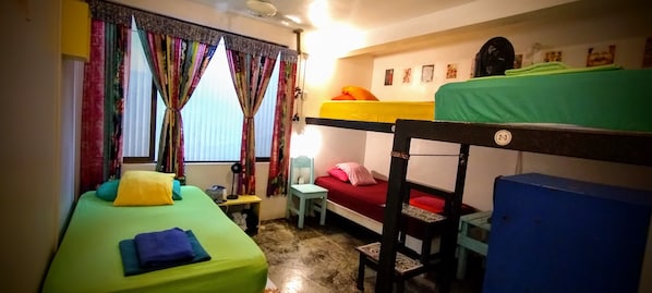 Room - Casa Jungla Hostel (Jacó)