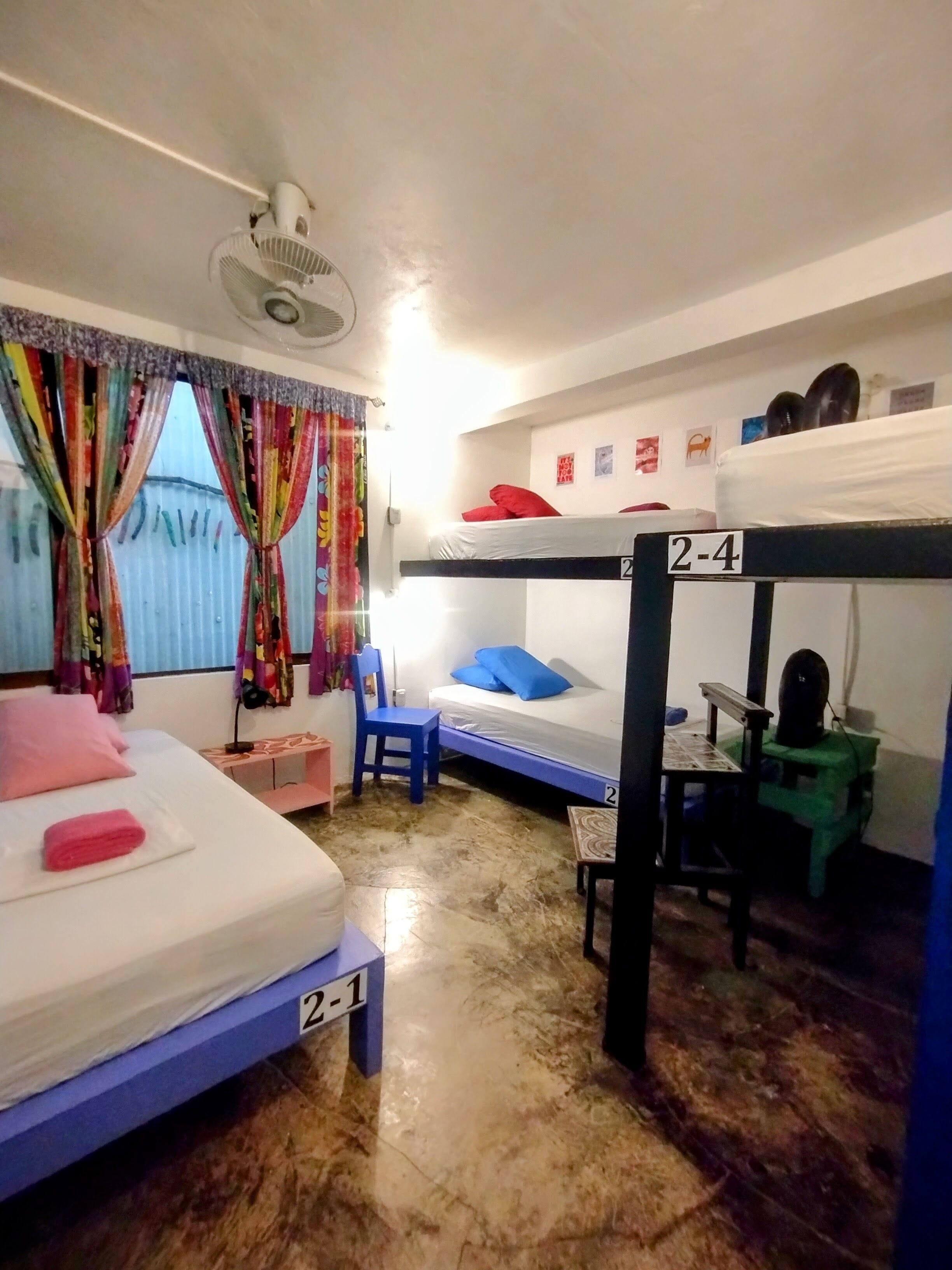 Ropa de cama hipoalergénica, wifi gratis y ropa de cama 