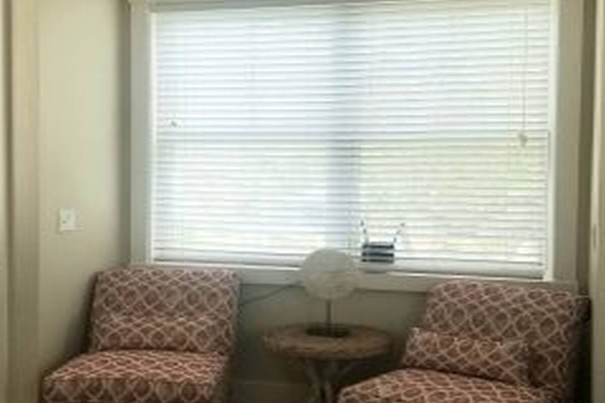 Cottage, 2 Bedrooms (Turtles Nest #52) | Iron/ironing board, bed sheets