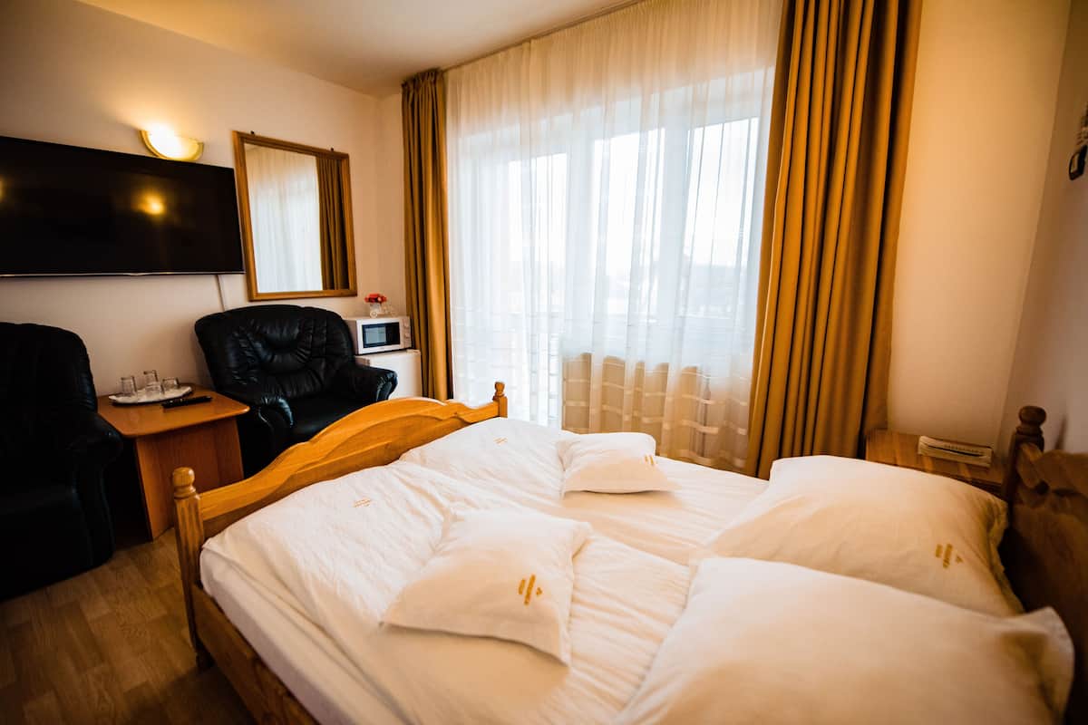 Superior Room, 1 Double Bed, Non Smoking | Soundproofing, free WiFi, bed sheets