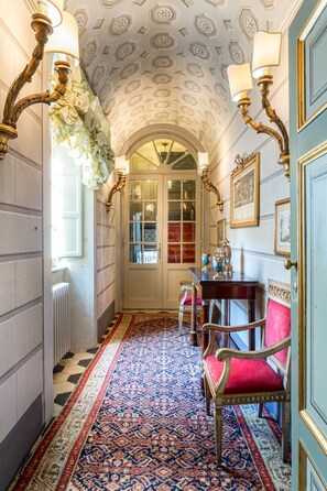 Interior - An Exquisite Expression of Luxury: a 1600s Hunting Lodge (Lucca)