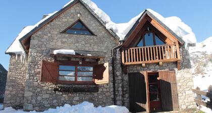 Large Aranese style house in Arties near the best ski resort in Spain.
