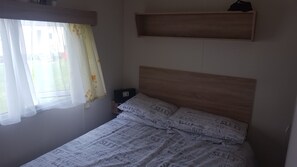 Economy Mobile Home, Multiple Beds, Non Smoking | 2 bedrooms, free WiFi