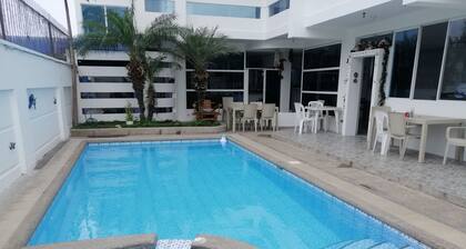 Hosteria la Costanera