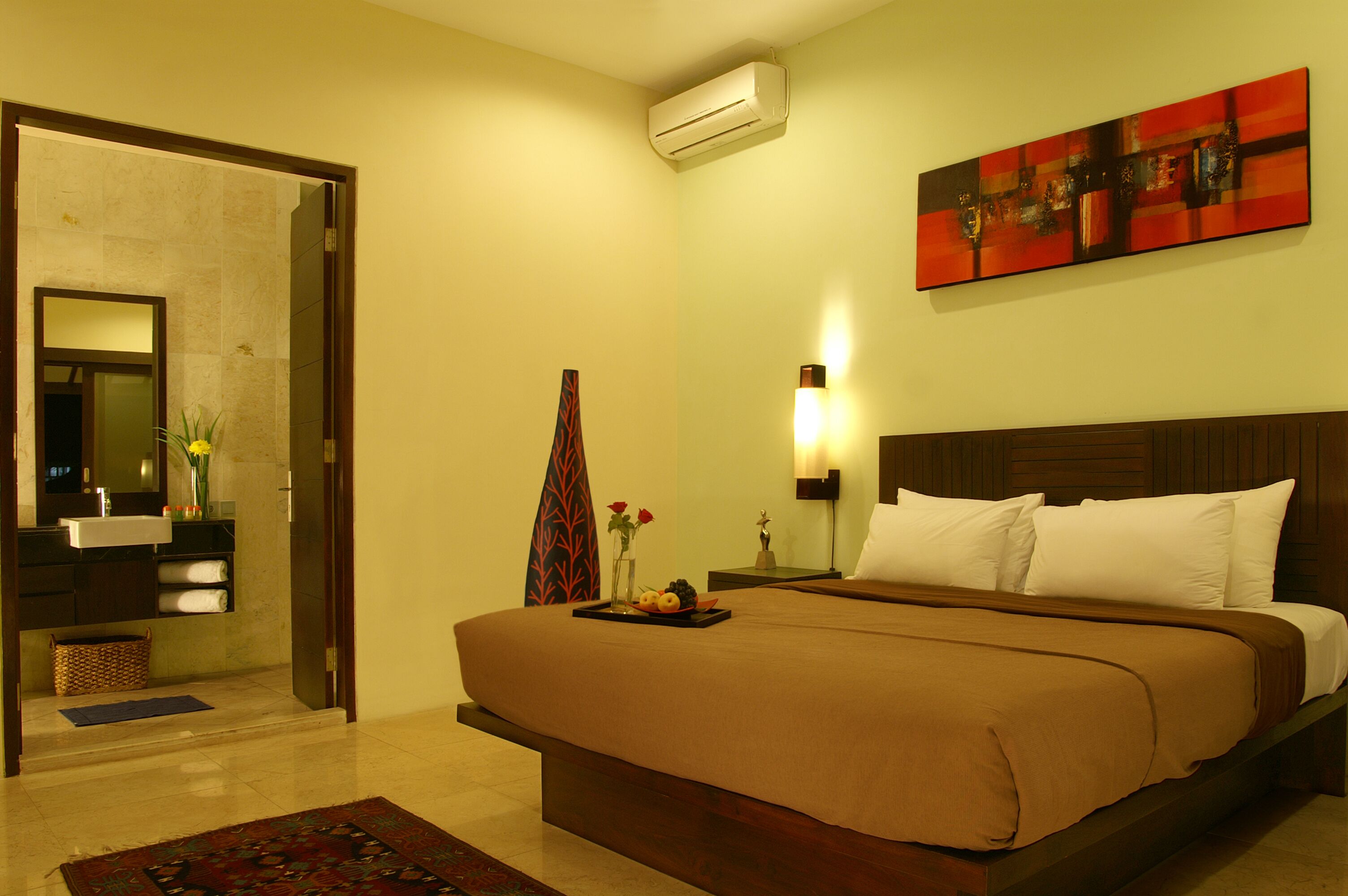 3 Bedrooms Villa Canggu Near Echo Beach