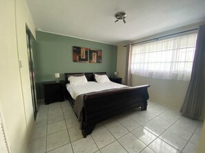 1 bedroom, in-room safe, iron/ironing board, WiFi