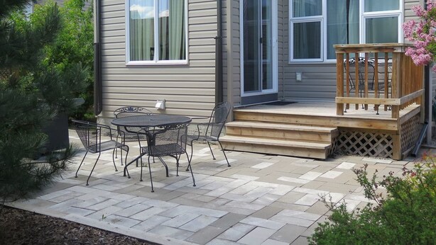 House, Multiple Beds (Short Term Furnished  - Utilities Inc) | Balcony - Short Term Furnished (Calgary)