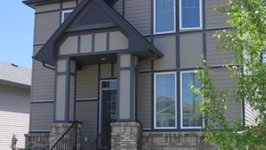 House, Multiple Beds (Short Term Furnished  - Utilities Inc) | Exterior - Short Term Furnished (Calgary)