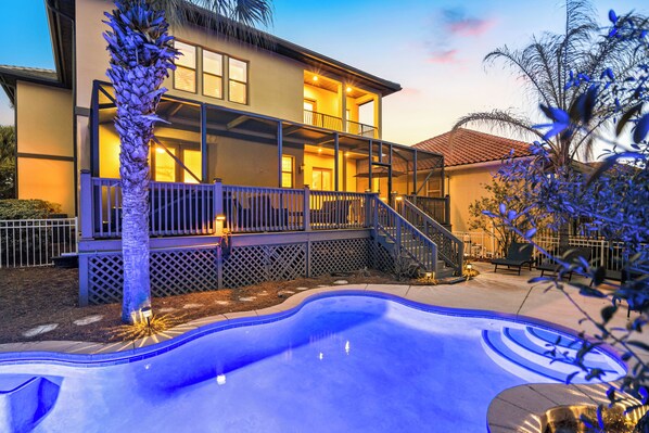 Outdoor pool, a heated pool