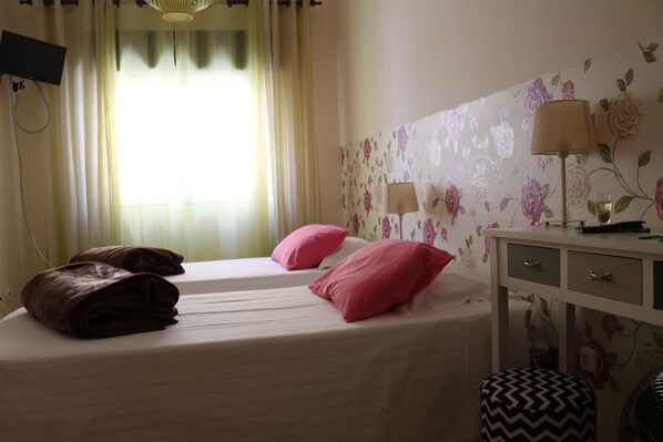 1 habitación, wifi gratis y ropa de cama 
