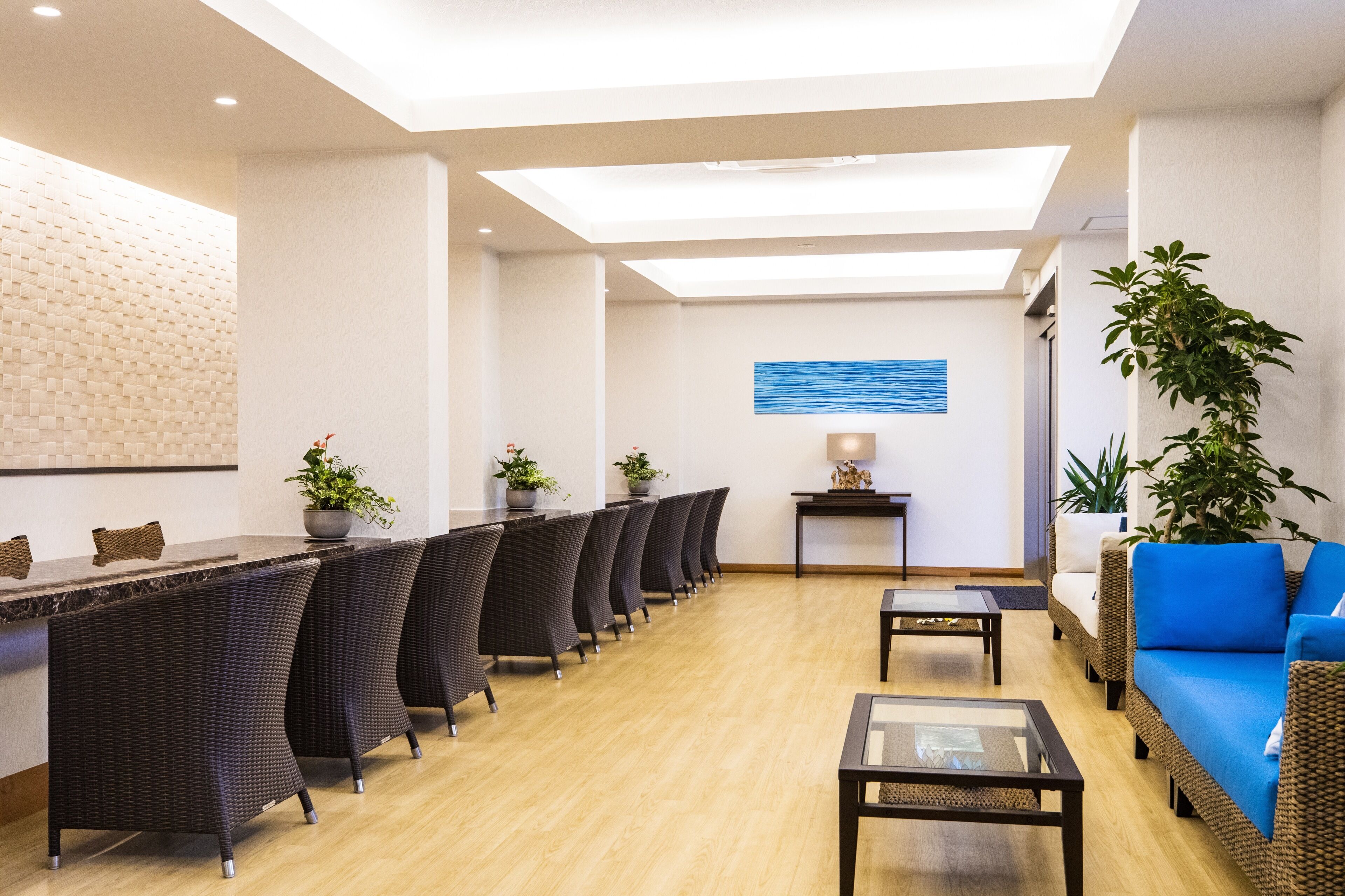 Coin salon dans le hall