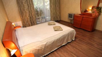 1 quarto, ferros/tábuas de passar roupa, Wi-Fi, roupa de cama