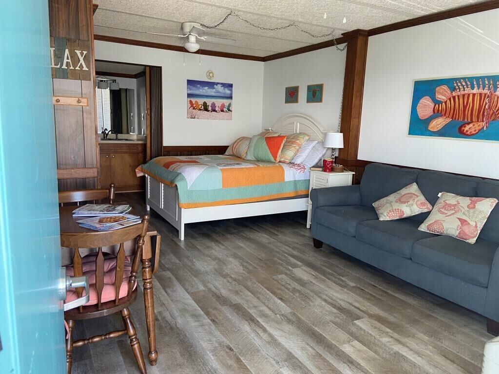 Bogue Shores 246: 1  BR, 1  BA Condominium in Atlantic Beach, Sleeps 4