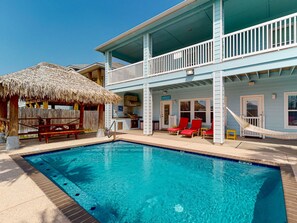 Een verwarmd zwembad