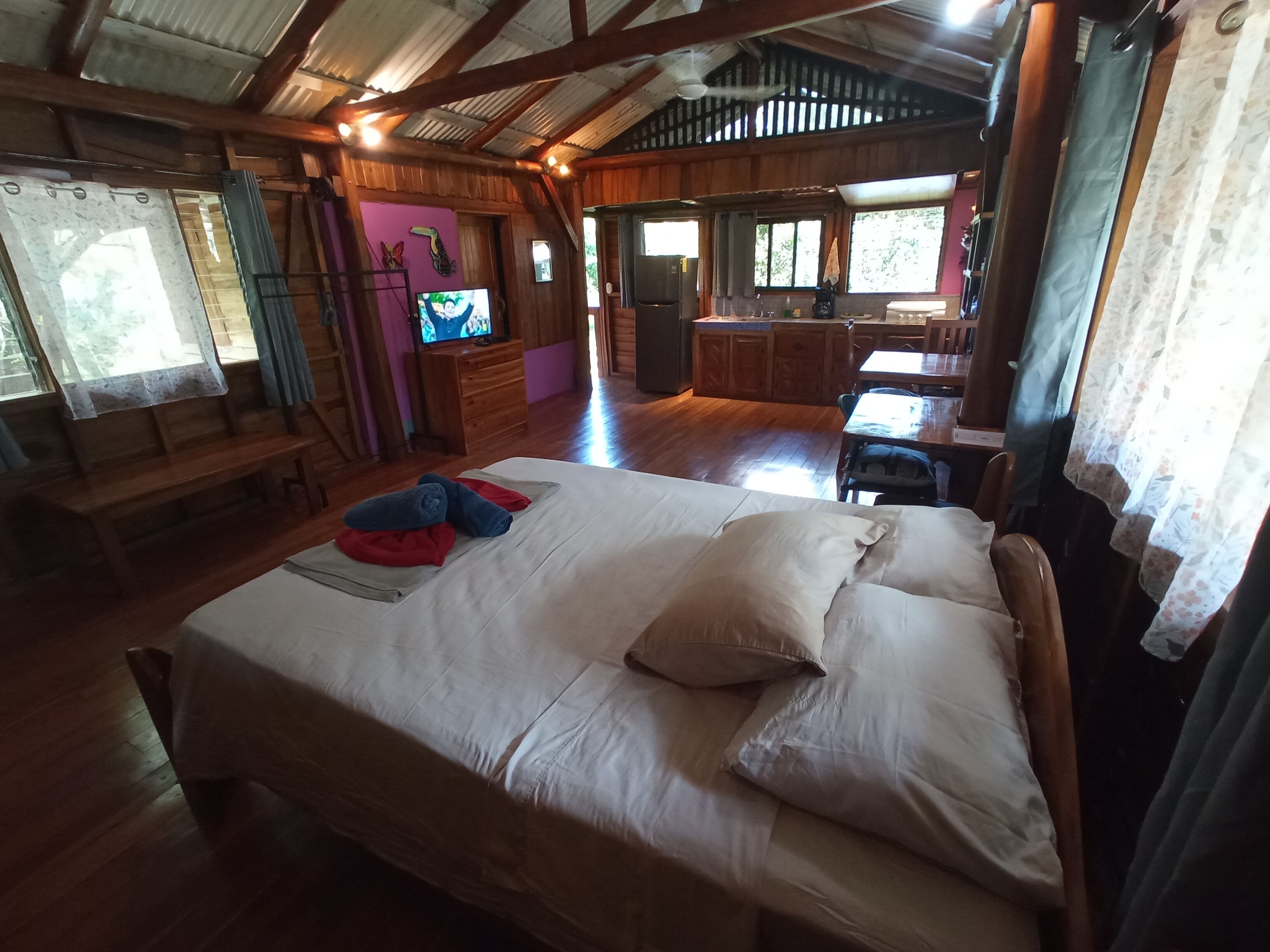 Casa Pitayha · For Nature Lovers and Surfers · Walking distance to Beach & Town