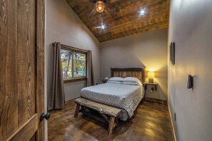 2 habitaciones, cuna de viaje, wifi gratis y ropa de cama