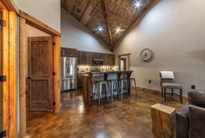 Interior - Perfect For Glacier Adventure 7 mi to GNP- 2BD/1BA (Coram)