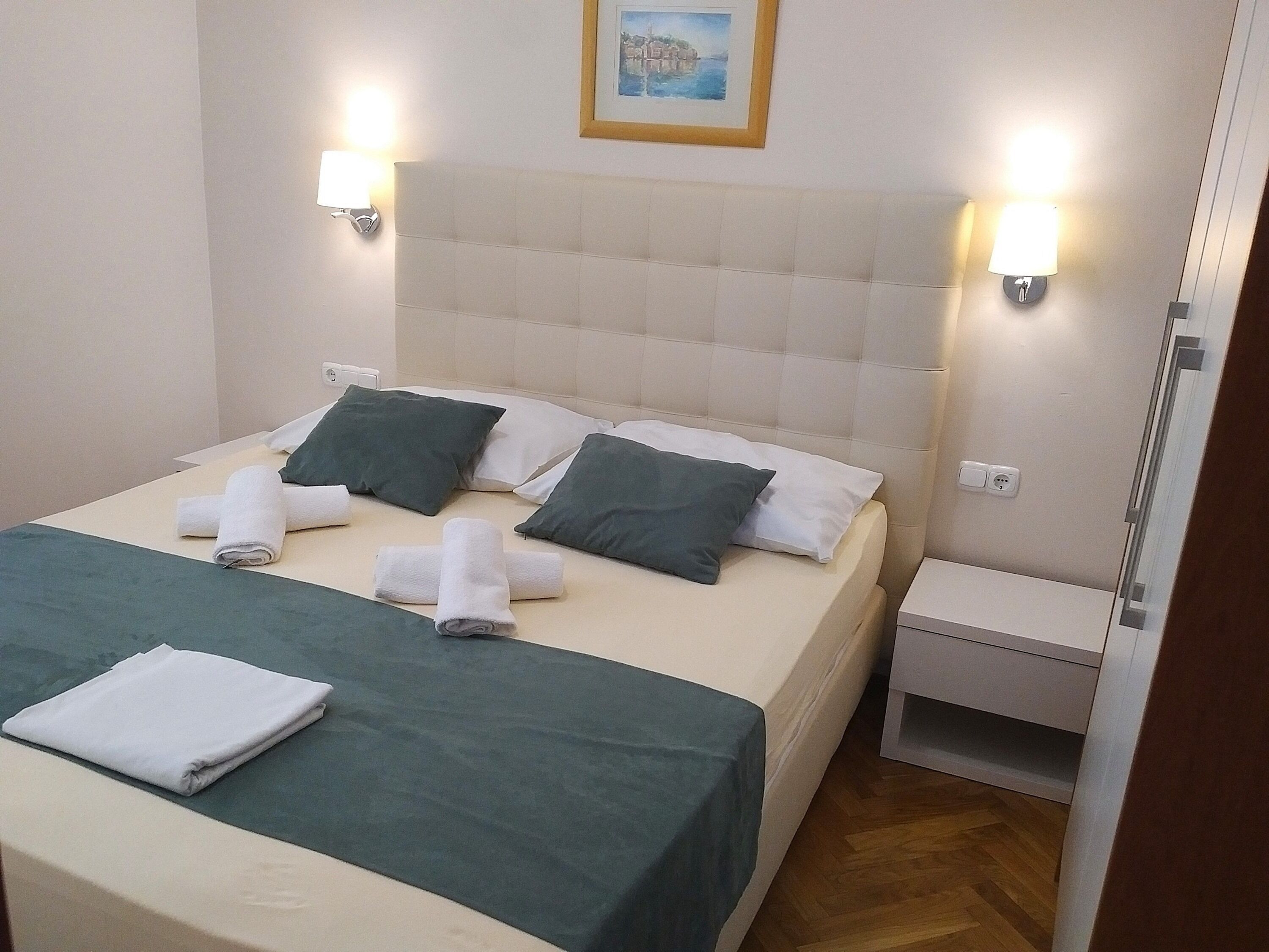 Villa Ruzmarina, 1min walk to picturesque beach, tremendous view