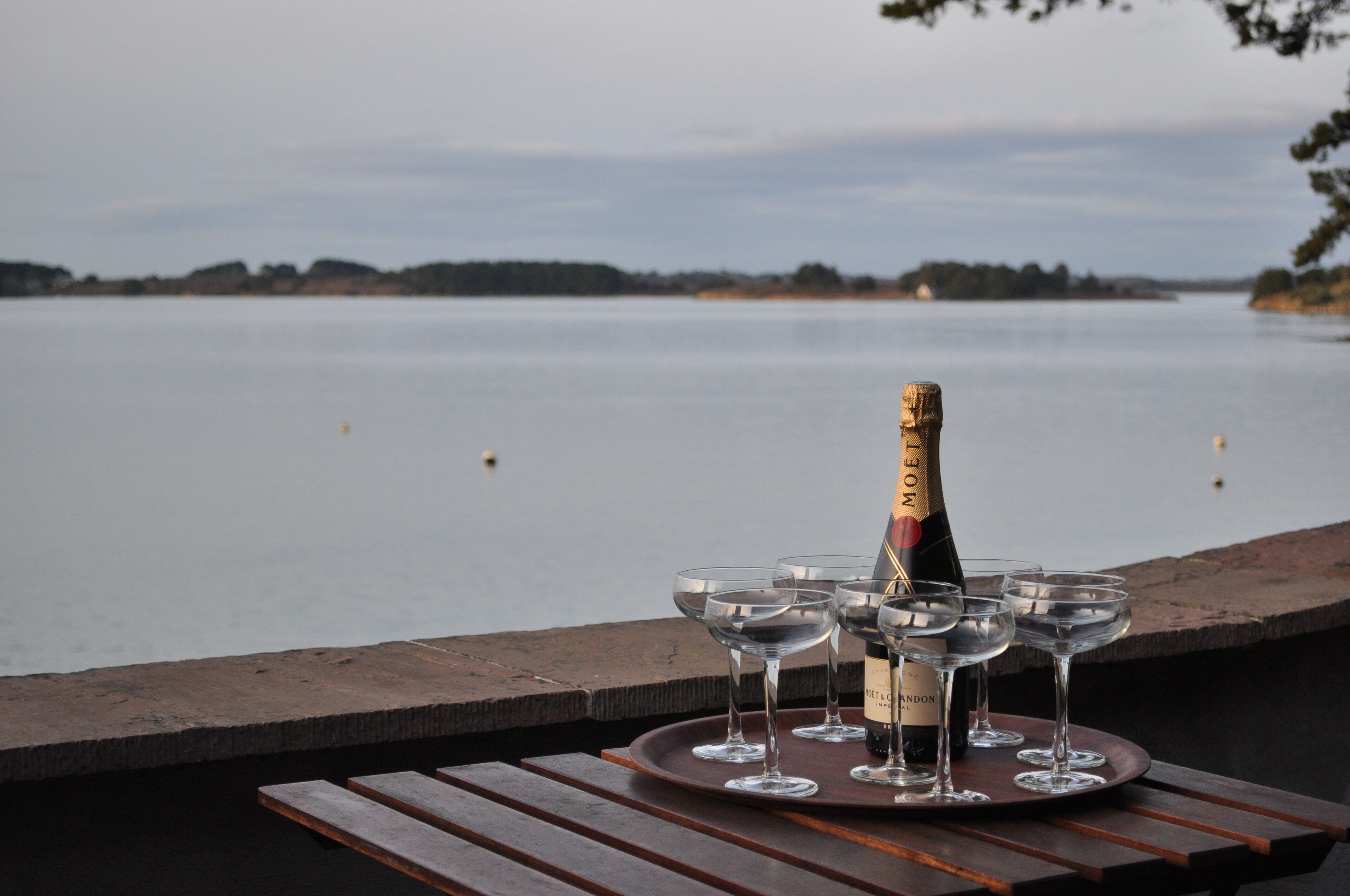 "Heaven's door", exceptional villa feet in the water, direct access to the sea