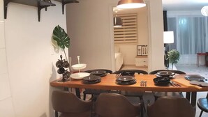 2, 3 Bed Rooms (BBQ not available) | In-room dining - Loft 43 (Seoul)