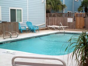 Outdoor pool - Be Happy, Walk to the Beach, Swim in the Pool, Fish from the Packery Channel (Corpus Christi)