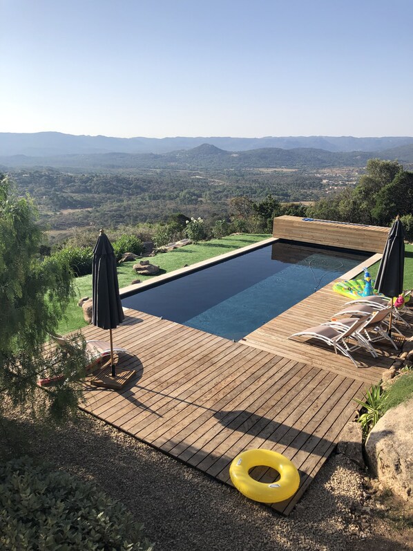 Piscine extérieure, piscine chauffée