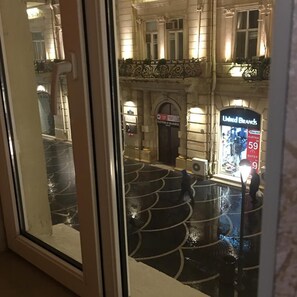 Interior - Lovely apartment in Downtown (Baku)