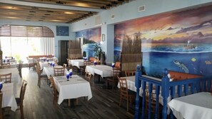 Dining - Grand Cayman, Morritts Grand Penthouse Suite - Panoramic Ocean Front View.  (East End)