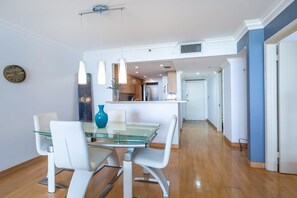 Dining - Modern Long Stay Apt | Bayview Balcony | StayCozy (Miami)