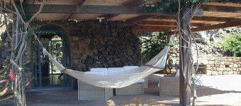 Ancient Dammuso with beautiful garden CIN: IT081014C2QNZ3XVTN