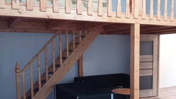 Condo familiar | 2 habitaciones, decoración personalizada y muebles diferentes