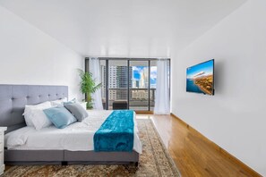 4 bedrooms, desk, iron/ironing board, WiFi - 4BR Haven for Long Stays & Art Basel! (Miami)