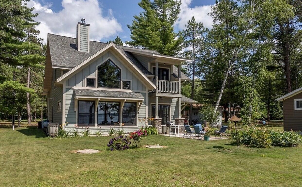 Beautiful home on the shores of Little Boy Lake