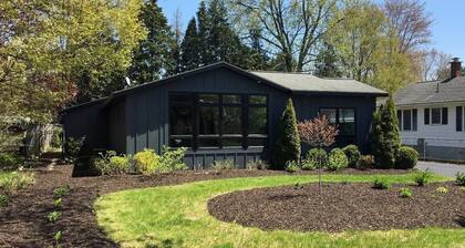 The Five Eleven - Three Bedroom House, Sleeps 8