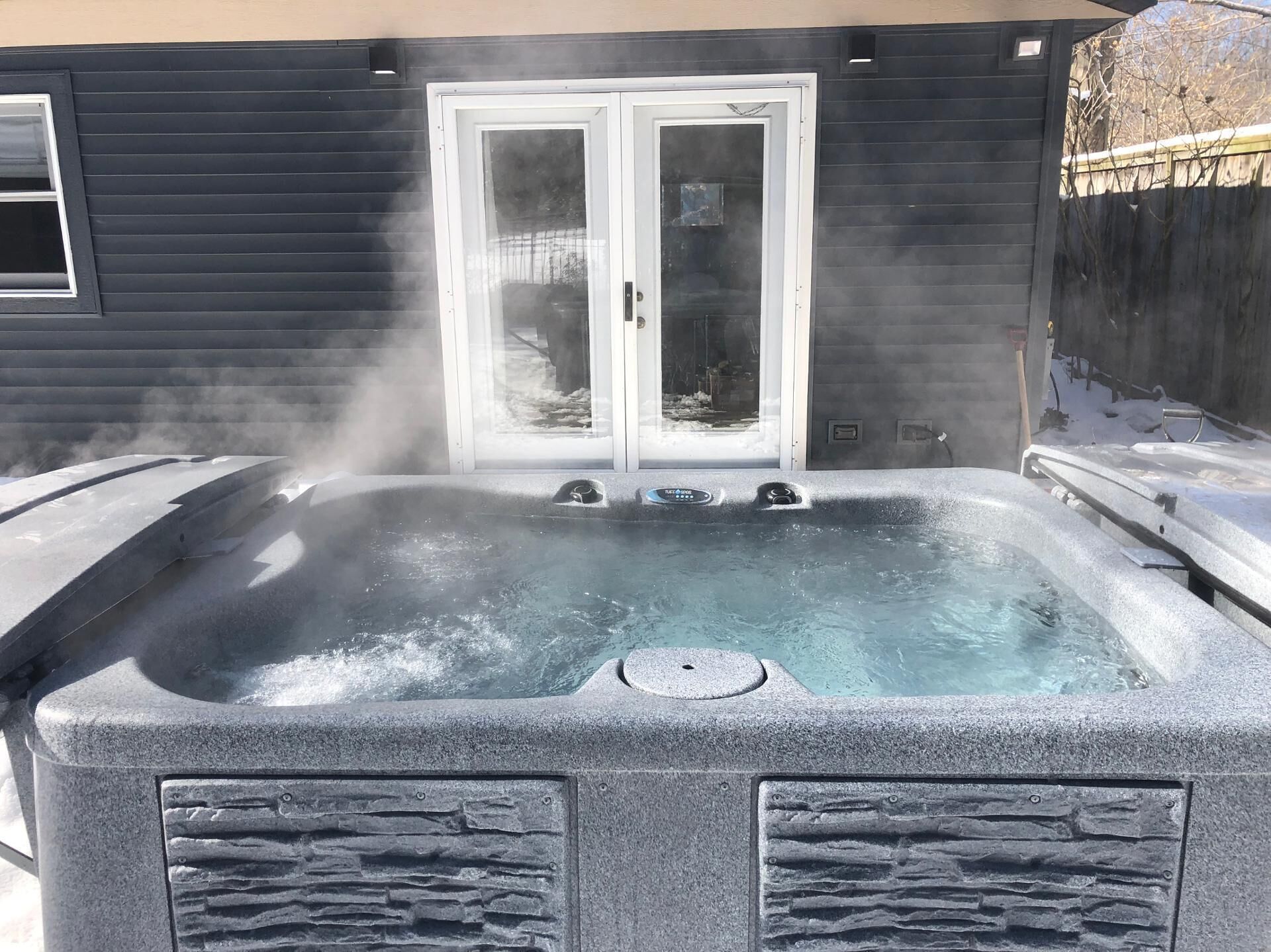 Bain à remous extérieur