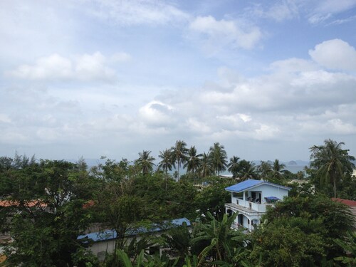 Nice 2-bedroom Condo In Klong Muang