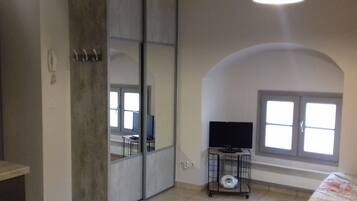 1 bedroom, iron/ironing board, travel crib, free WiFi