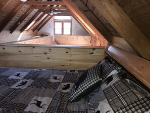 4 bedrooms, iron/ironing board, free WiFi