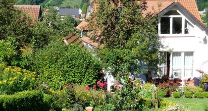 Appartement neuf meublé avec amour pour 2 personnes dans un endroit absolument calme