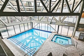 Innenpool, Außenpool