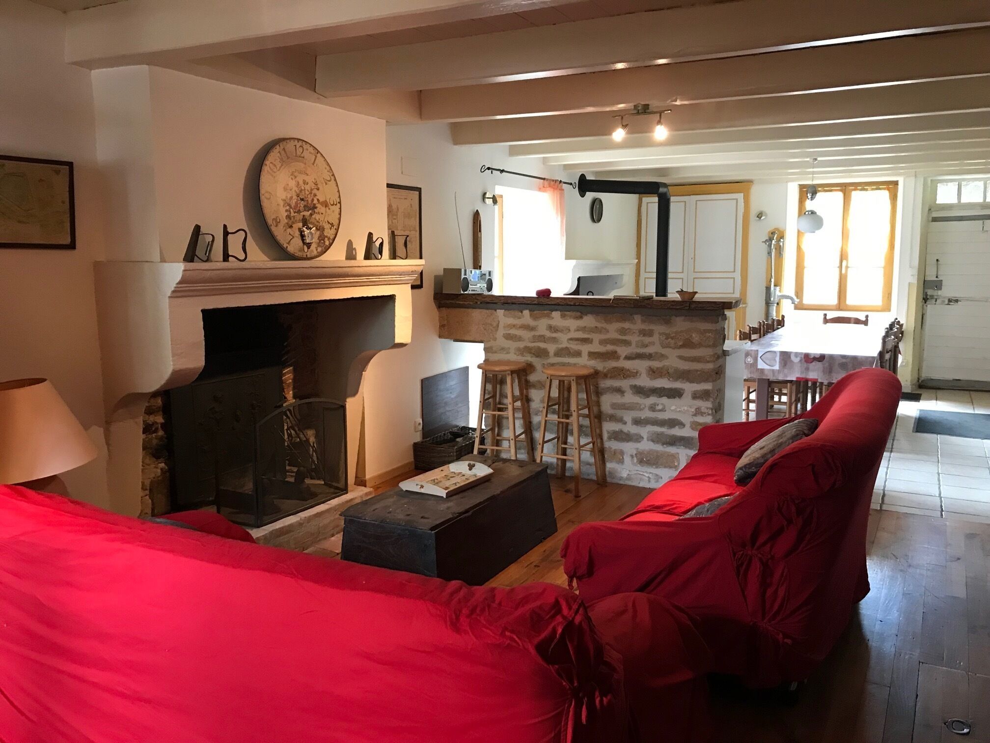 Typical house, lake view room, sleeps 12 WIFI